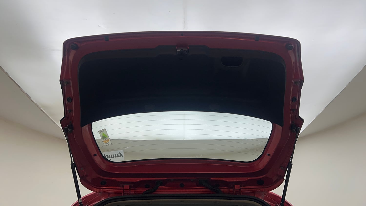 Used 2021 Tata Altroz XZ Petrol Petrol Manual interior DICKY DOOR OPEN VIEW