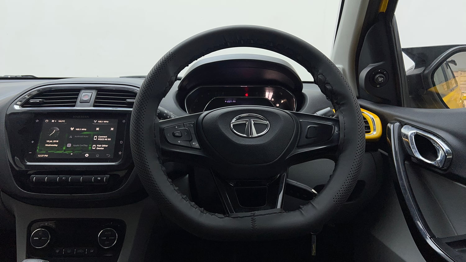 Used 2020 Tata Tiago XZA Plus Petrol Automatic interior STEERING VIEW