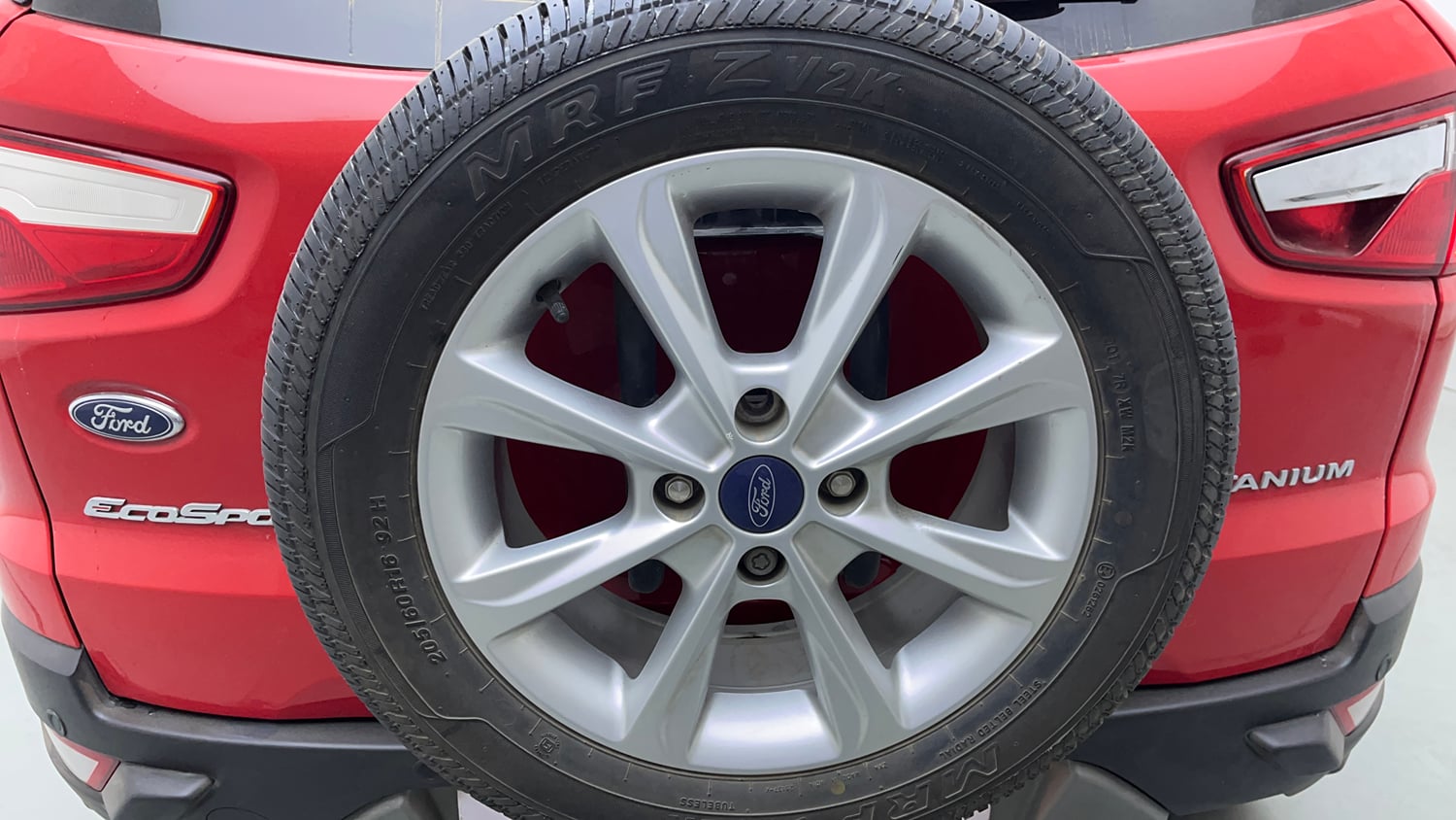 Used 2019 Ford EcoSport Titanium 1.5L Ti-VCT Petrol Manual tyres SPARE TYRE VIEW