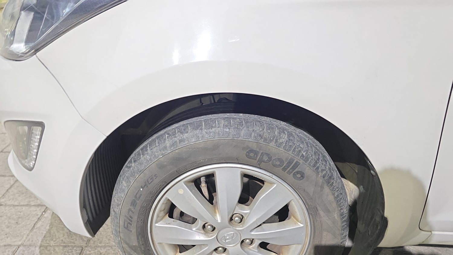 Used 2013 Hyundai i20 Asta 1.2 Petrol Manual tyres LEFT FRONT TYRE TREAD VIEW