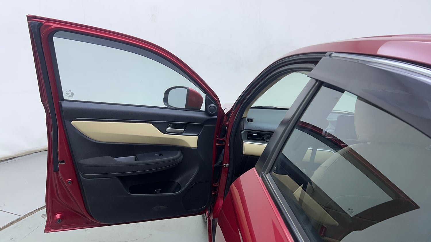 Used 2025 Honda Amaze ZX 1.2 Petrol CVT Petrol Automatic interior LEFT FRONT DOOR OPEN VIEW