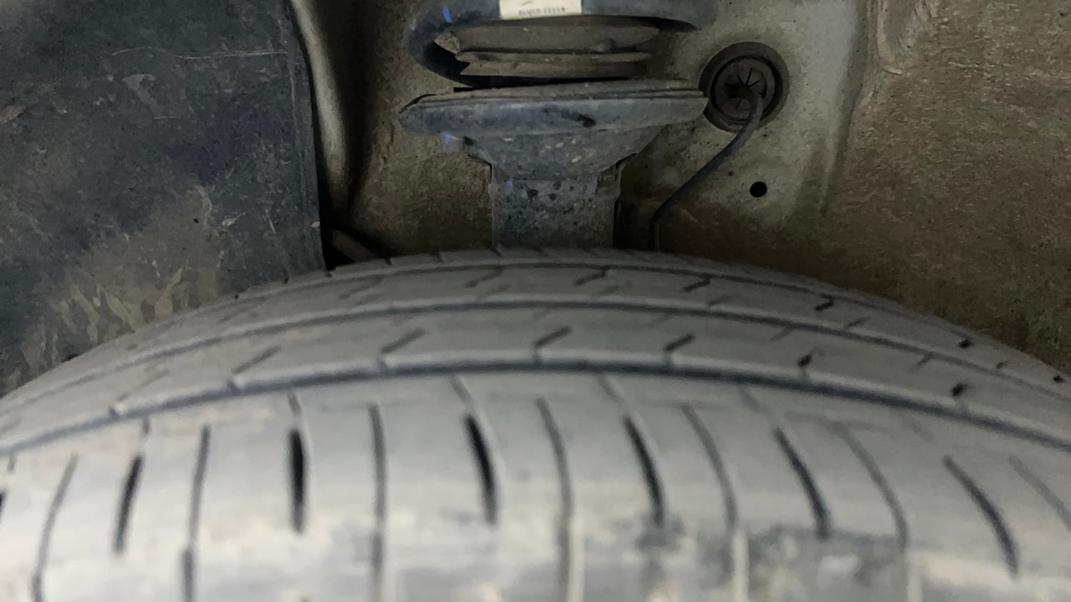 Used 2025 Maruti Suzuki Celerio VXi Petrol Manual tyres LEFT FRONT TYRE TREAD VIEW