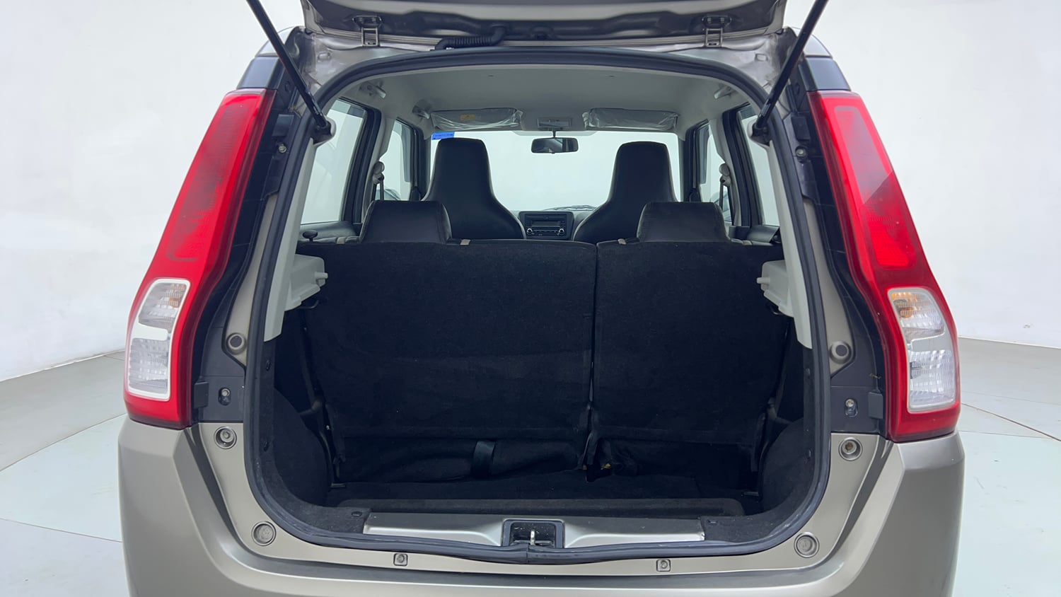 Used 2021 Maruti Suzuki Wagon R 1.0 VXi (O) 1.0 Petrol Manual interior DICKY INSIDE VIEW