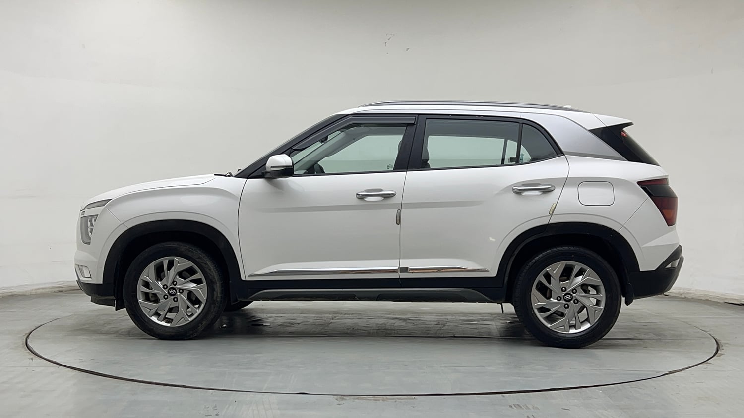 Used 2023 Hyundai Creta SX 1.5 Petrol Petrol Manual exterior LEFT SIDE VIEW