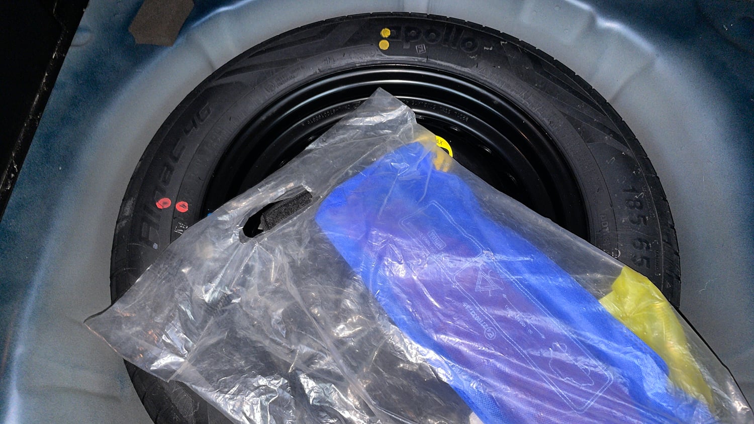 Used 2022 Maruti Suzuki Baleno Alpha AGS Petrol Automatic tyres SPARE TYRE VIEW