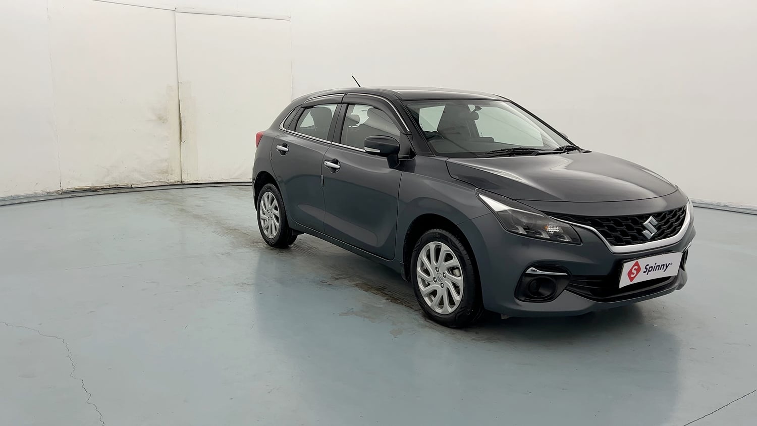 Used 2024 Maruti Suzuki Baleno Zeta MT Petrol Manual exterior RIGHT FRONT CORNER VIEW