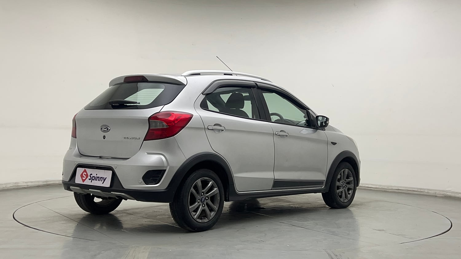Used 2018 Ford Freestyle Titanium 1.2 Ti-VCT Petrol Manual exterior RIGHT REAR CORNER VIEW