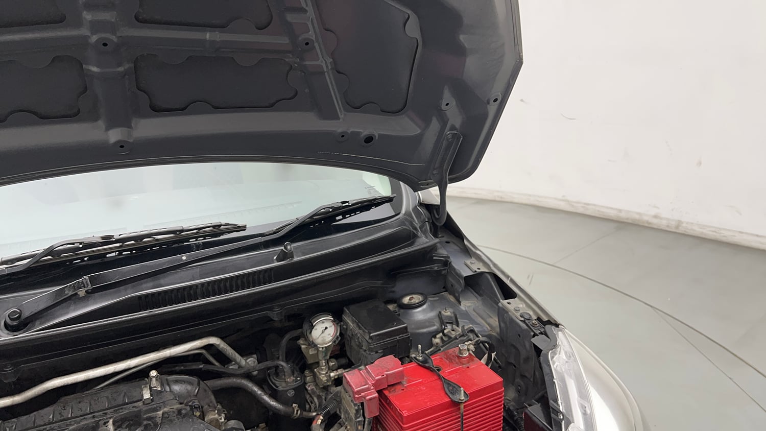 Used 2018 Maruti Suzuki Celerio VXi CNG Cng Manual engine ENGINE LEFT SIDE HINGE & APRON VIEW