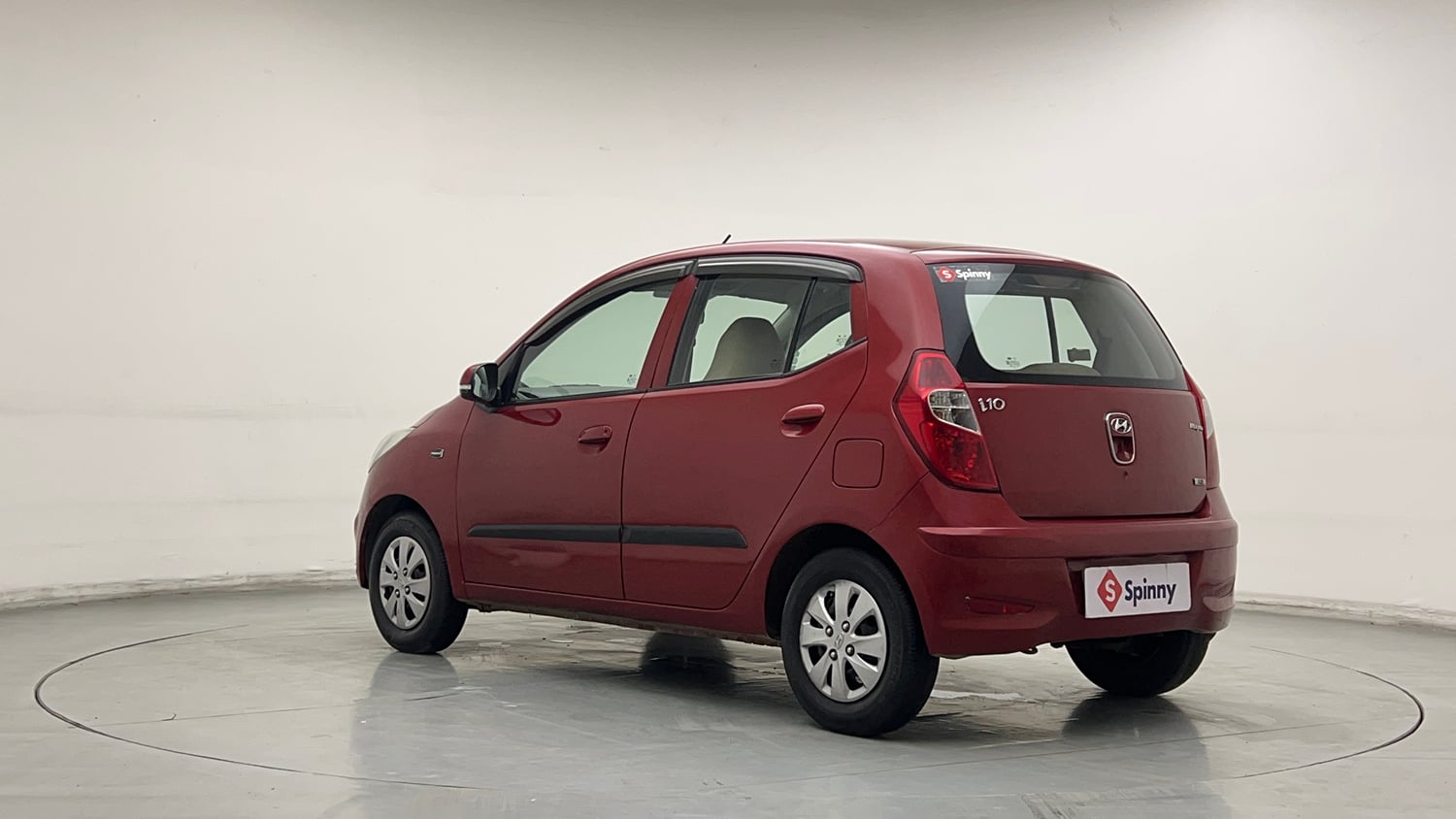 Used 2013 Hyundai i10 Magna 1.2 Kappa2 Petrol Manual exterior LEFT REAR CORNER VIEW