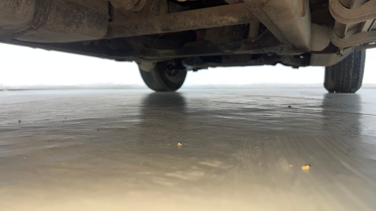 Used 2020 Mahindra TUV300 T4 Plus Diesel Manual extra REAR RIGHT UNDERBODY VIEW