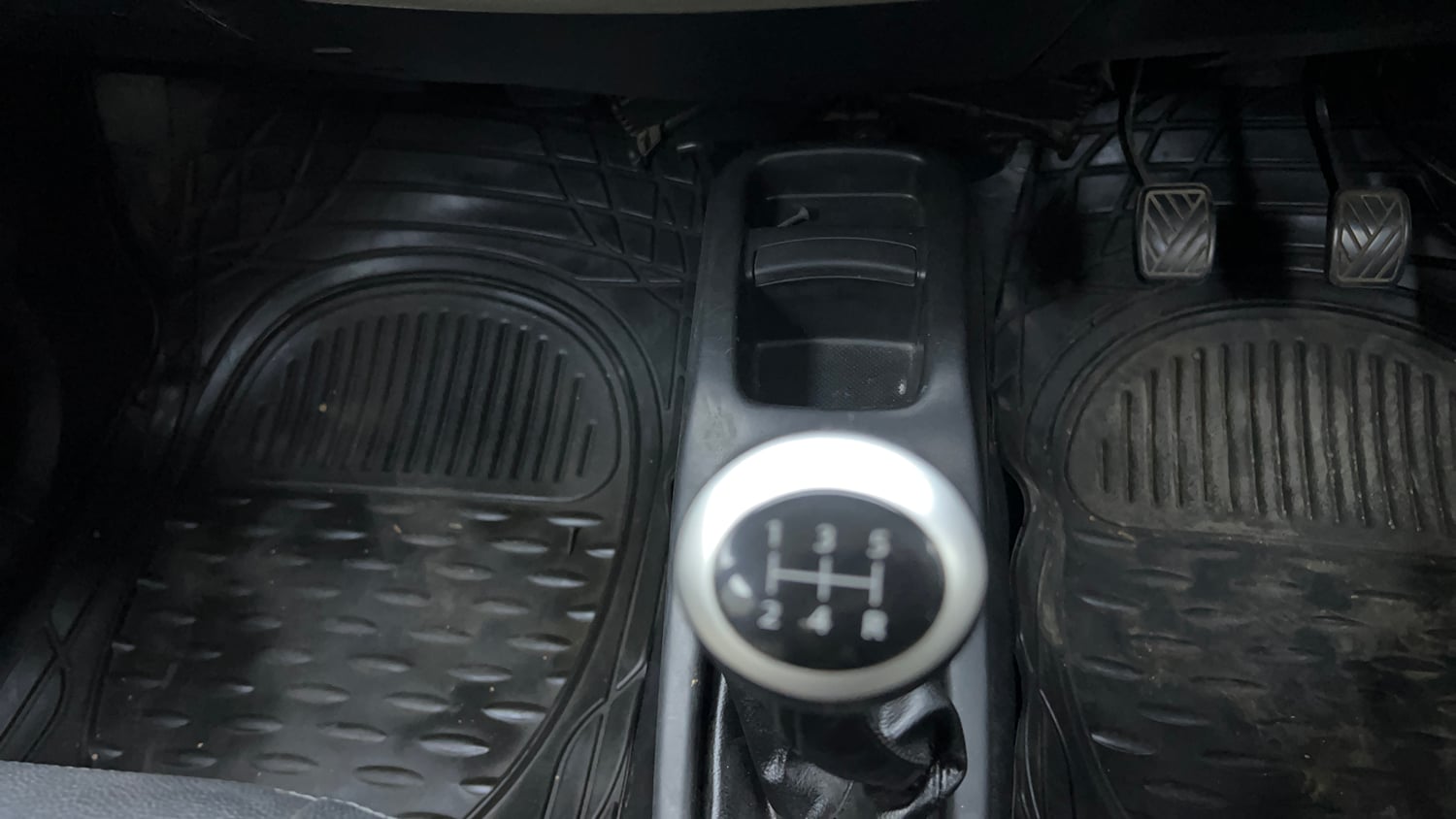 Used 2014 Maruti Suzuki Wagon R VXI Petrol Manual interior GEAR  KNOB VIEW