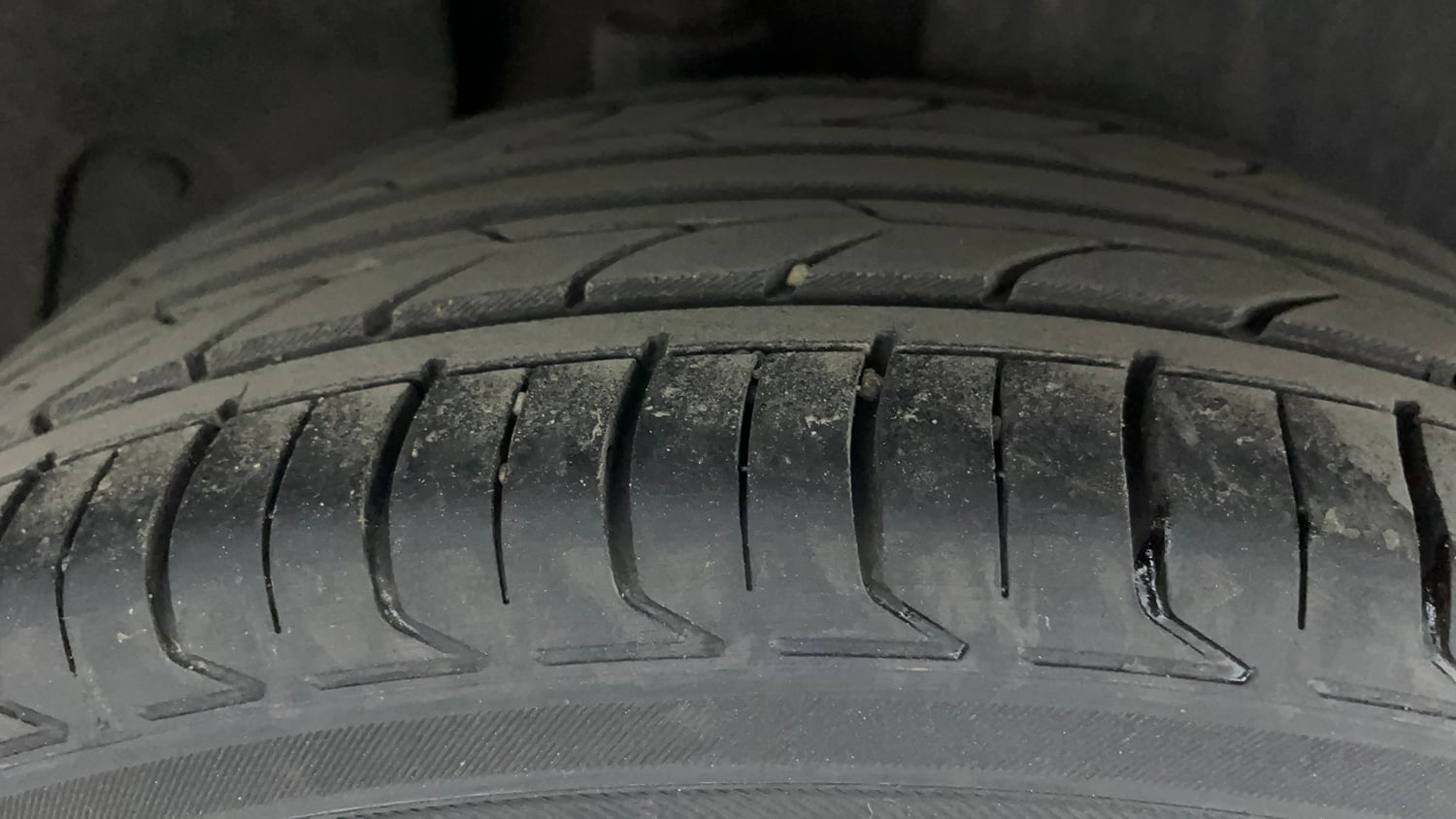 Used 2022 Hyundai Creta SX (O) 1.5 Petrol IVT Knight Petrol Automatic tyres RIGHT REAR TYRE TREAD VIEW