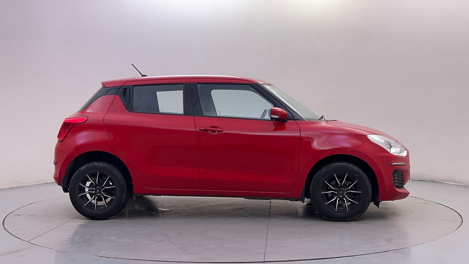 Used 2021 Maruti Suzuki Swift VXi AMT Petrol Automatic exterior RIGHT SIDE VIEW