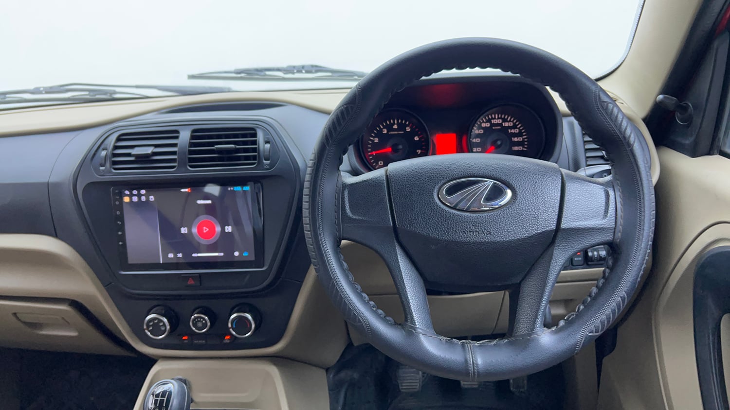 Used 2020 Mahindra TUV300 T4 Plus Diesel Manual interior STEERING VIEW