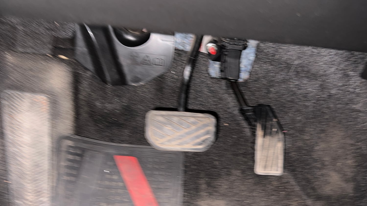 Used 2021 Maruti Suzuki Swift VXi AMT Petrol Automatic interior PEDALS VIEW