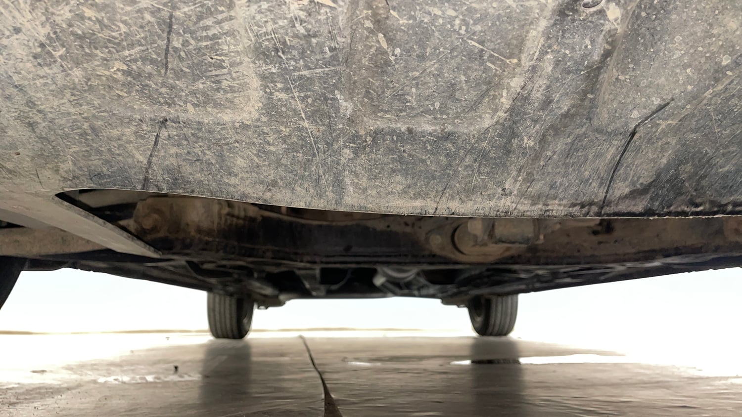 Used 2020 Hyundai Elite i20 Sportz Plus 1.2 Petrol Manual extra FRONT LEFT UNDERBODY VIEW