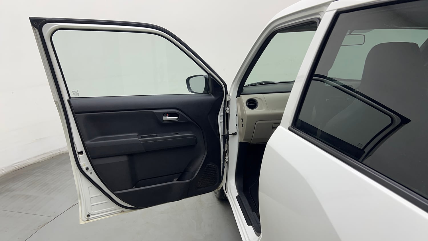 Used 2022 Maruti Suzuki Wagon R VXI 1.0 Petrol Manual interior LEFT FRONT DOOR OPEN VIEW