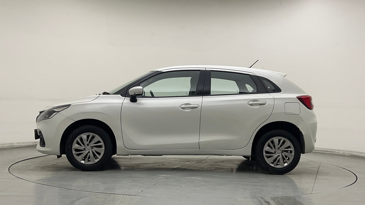 Used 2023 Maruti Suzuki Baleno Delta AGS Petrol Automatic exterior LEFT SIDE VIEW