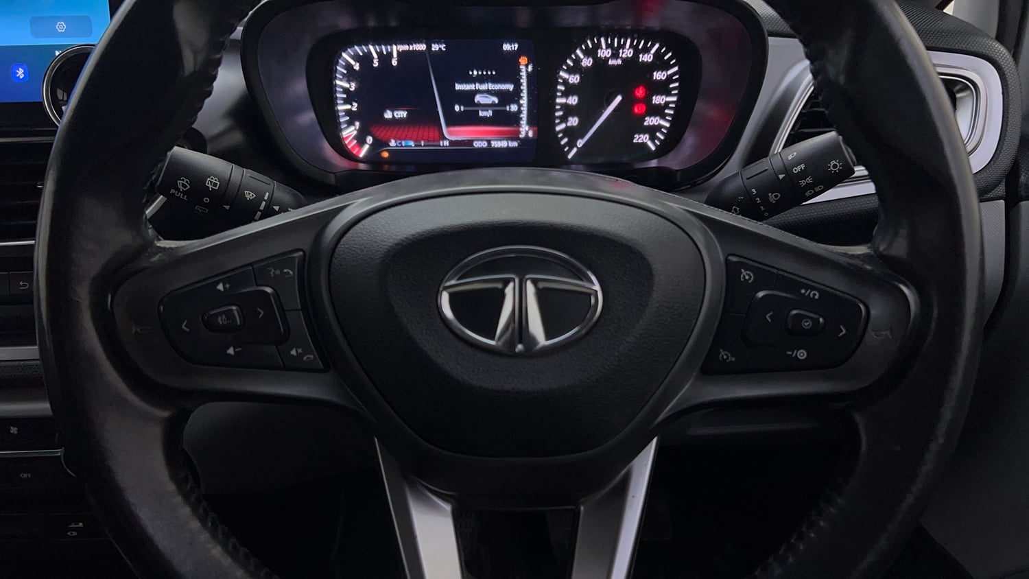 Used 2021 Tata Altroz XZ Diesel Diesel Manual top_features Airbags