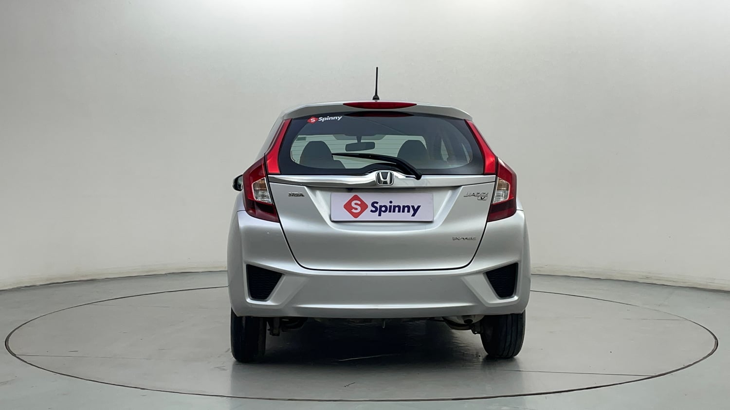 Used 2015 Honda Jazz V AT Petrol Petrol Automatic exterior BACK VIEW