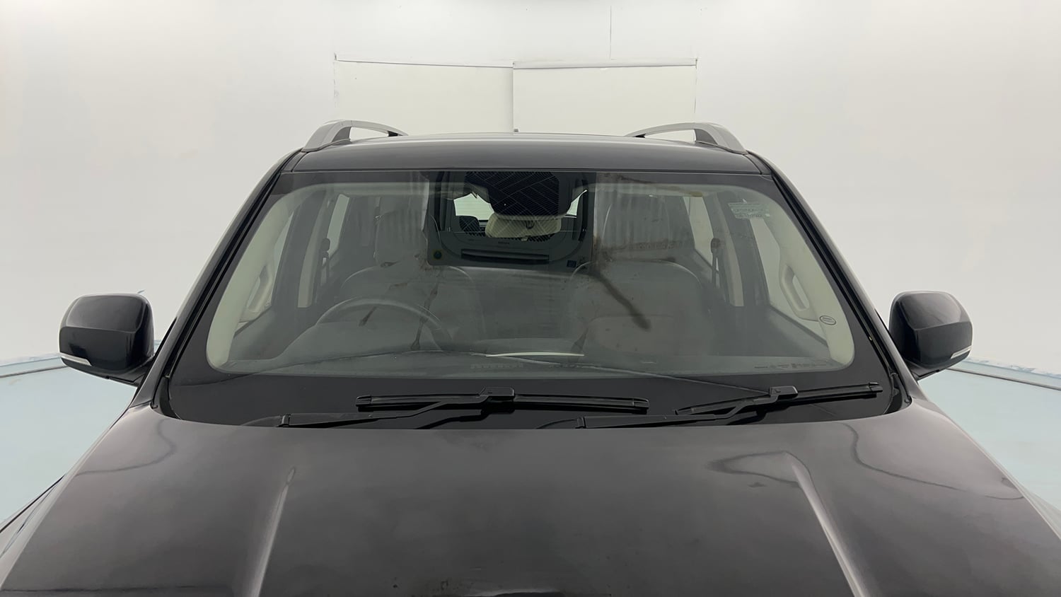 Used 2022 Mahindra Scorpio N Z8 L Petrol AT 7 STR Petrol Automatic exterior FRONT WINDSHIELD VIEW