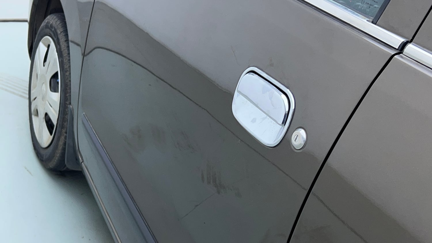 Used 2018 Maruti Suzuki Wagon R 1.0 VXI AMT Petrol Automatic dents MINOR SCRATCH