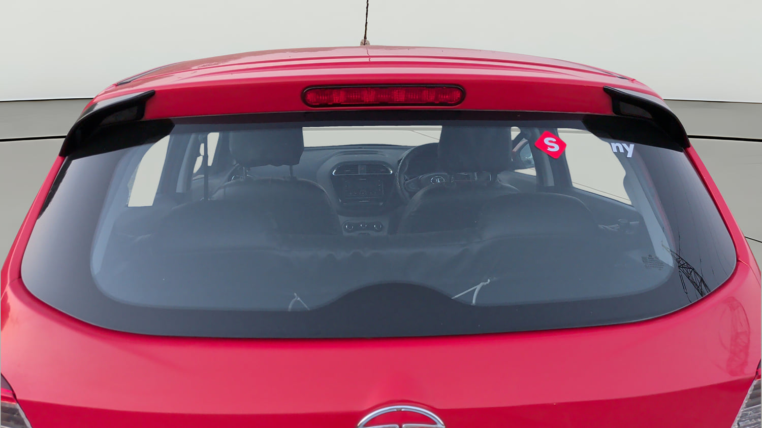 Used 2021 Tata Tiago XT Petrol Manual exterior BACK WINDSHIELD VIEW