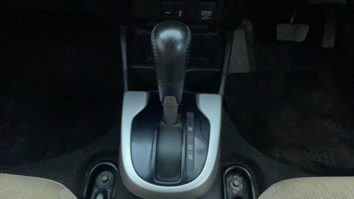 Used 2015 Honda Jazz V AT Petrol Petrol Automatic interior GEAR  KNOB VIEW
