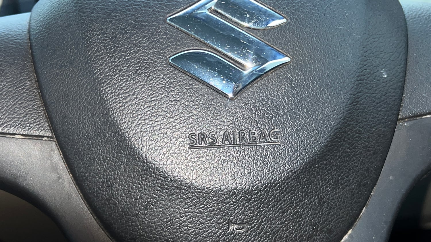 Used 2020 Maruti Suzuki Wagon R 1.0 LXi 1.0 Petrol Manual top_features Airbags