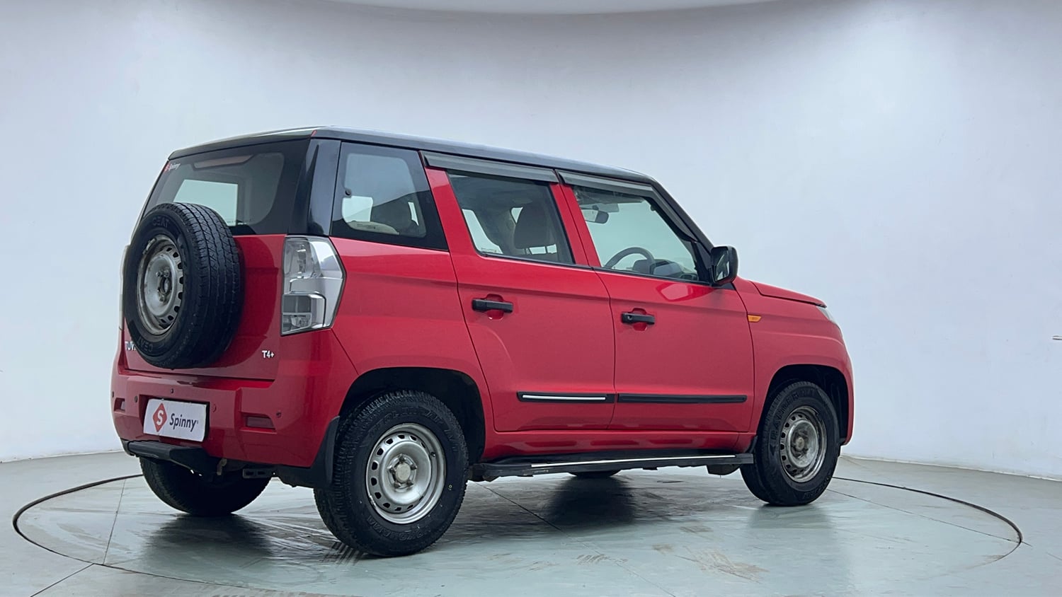 Used 2020 Mahindra TUV300 T4 Plus Diesel Manual exterior RIGHT REAR CORNER VIEW