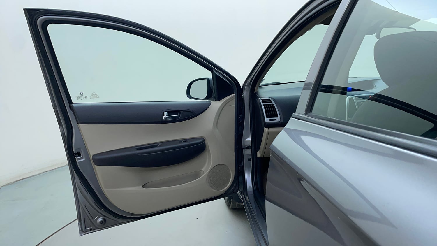 Used 2012 Hyundai i20 Asta 1.2 Petrol Manual interior LEFT FRONT DOOR OPEN VIEW