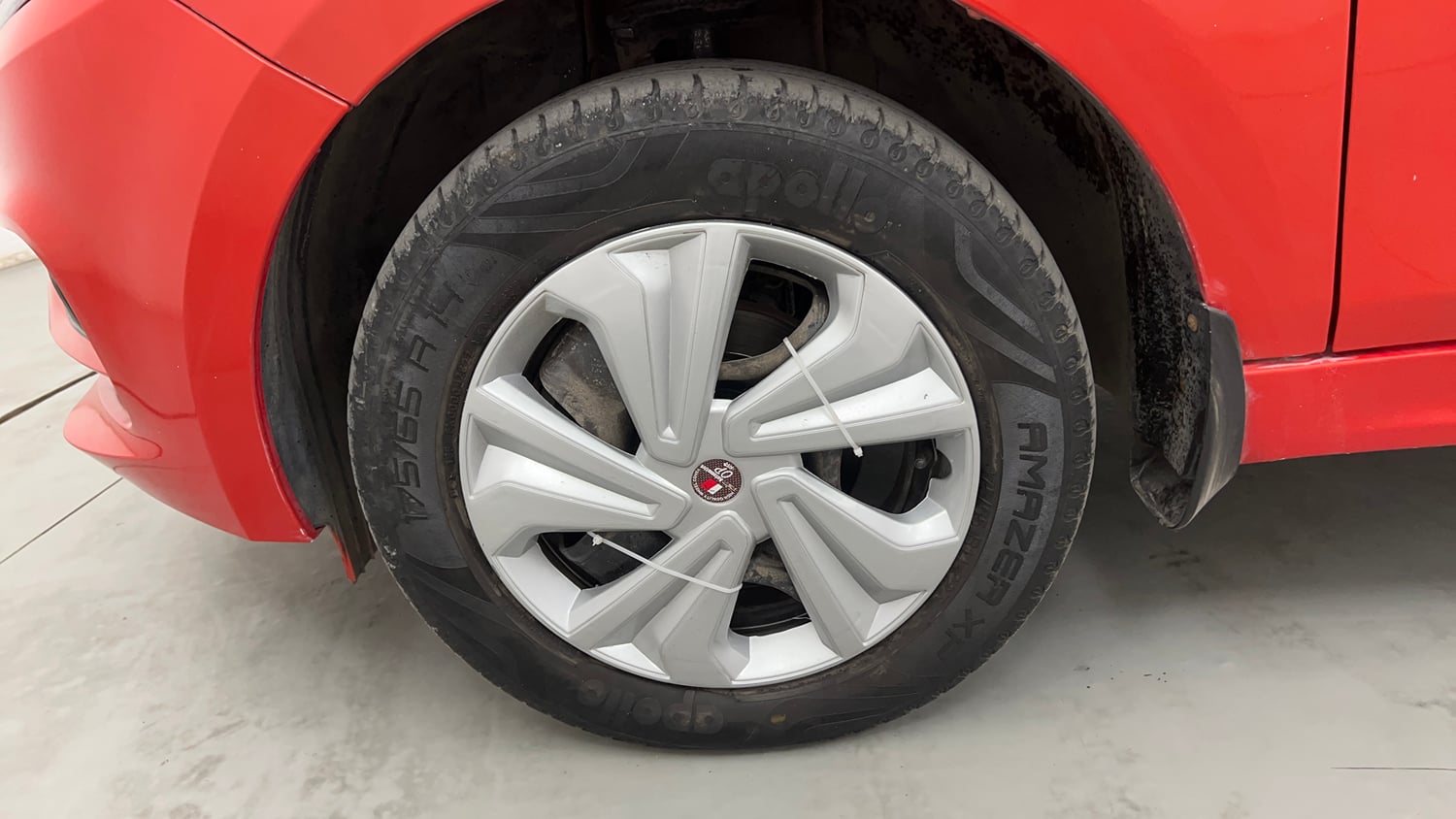 Used 2023 Tata Tiago XT CNG Cng Manual tyres LEFT FRONT TYRE RIM VIEW