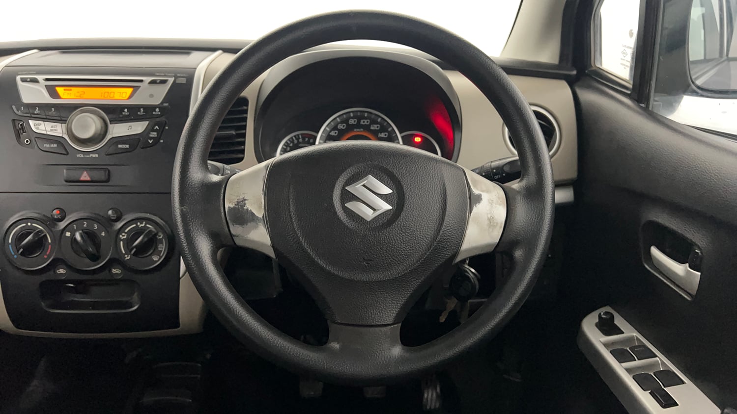 Used 2015 Maruti Suzuki Wagon R VXI Petrol Manual interior STEERING VIEW