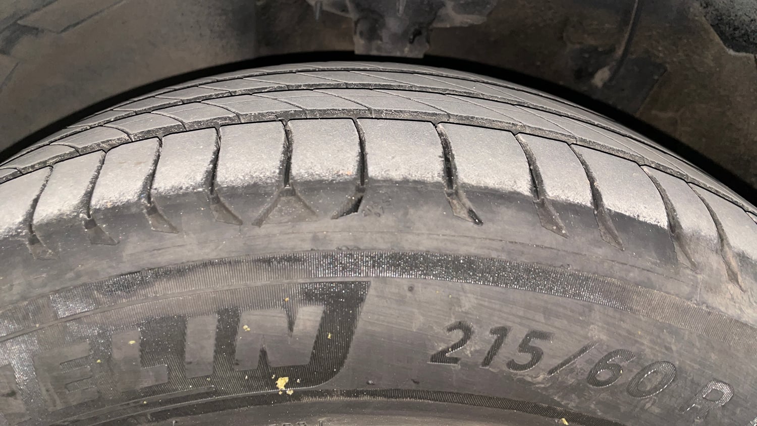 Used 2020 Kia Sonet GTX Plus 1.5 AT Diesel Automatic tyres LEFT FRONT TYRE TREAD VIEW