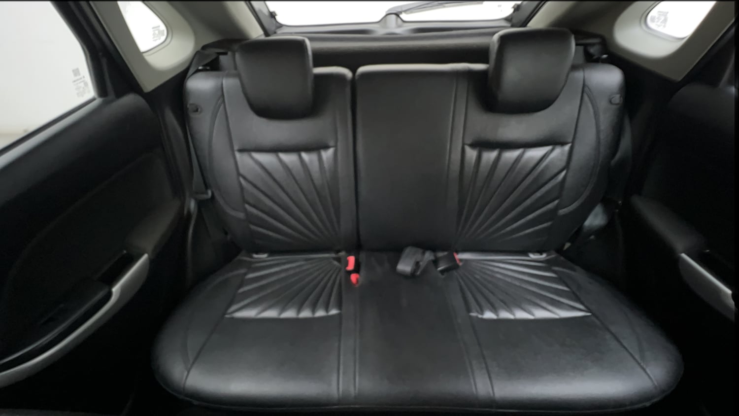 Used 2017 Maruti Suzuki Baleno Delta 1.2 Petrol Manual interior REAR SEAT CONDITION VIEW