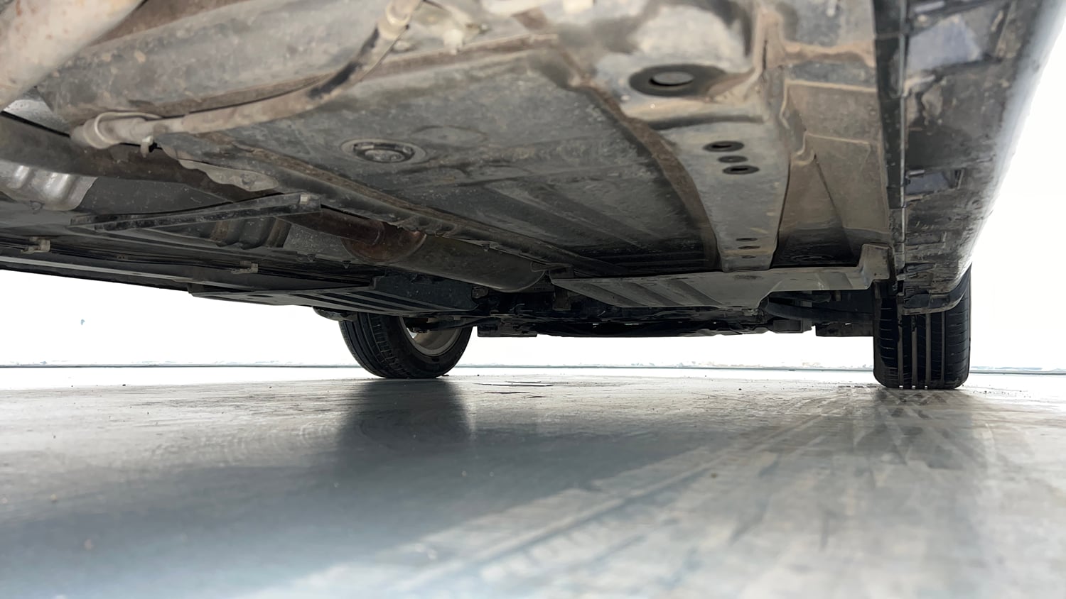 Used 2024 Maruti Suzuki Baleno Zeta MT Petrol Manual extra REAR RIGHT UNDERBODY VIEW