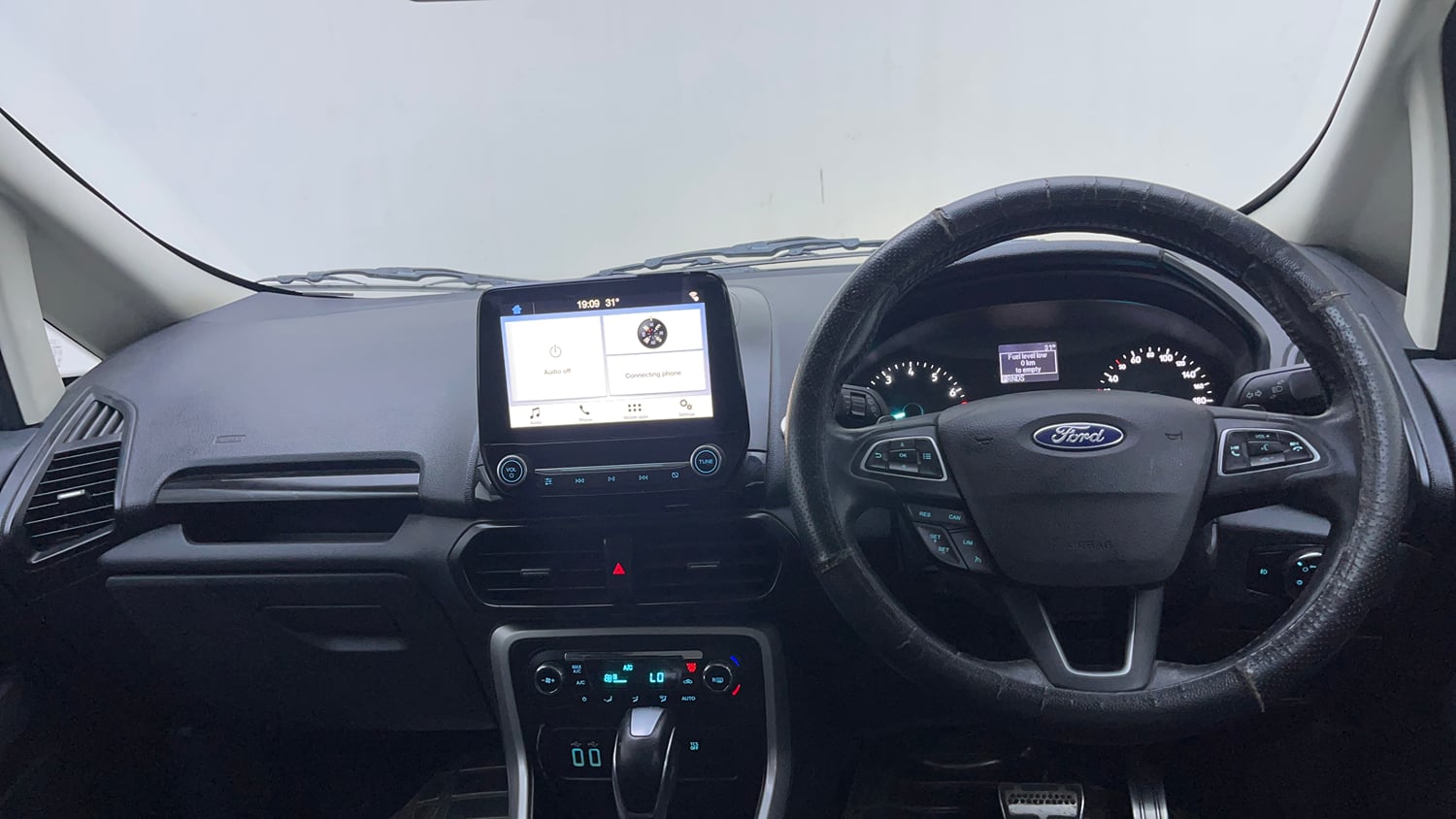 Used 2019 Ford EcoSport Titanium + 1.5L Ti-VCT AT Petrol Automatic interior DASHBOARD VIEW