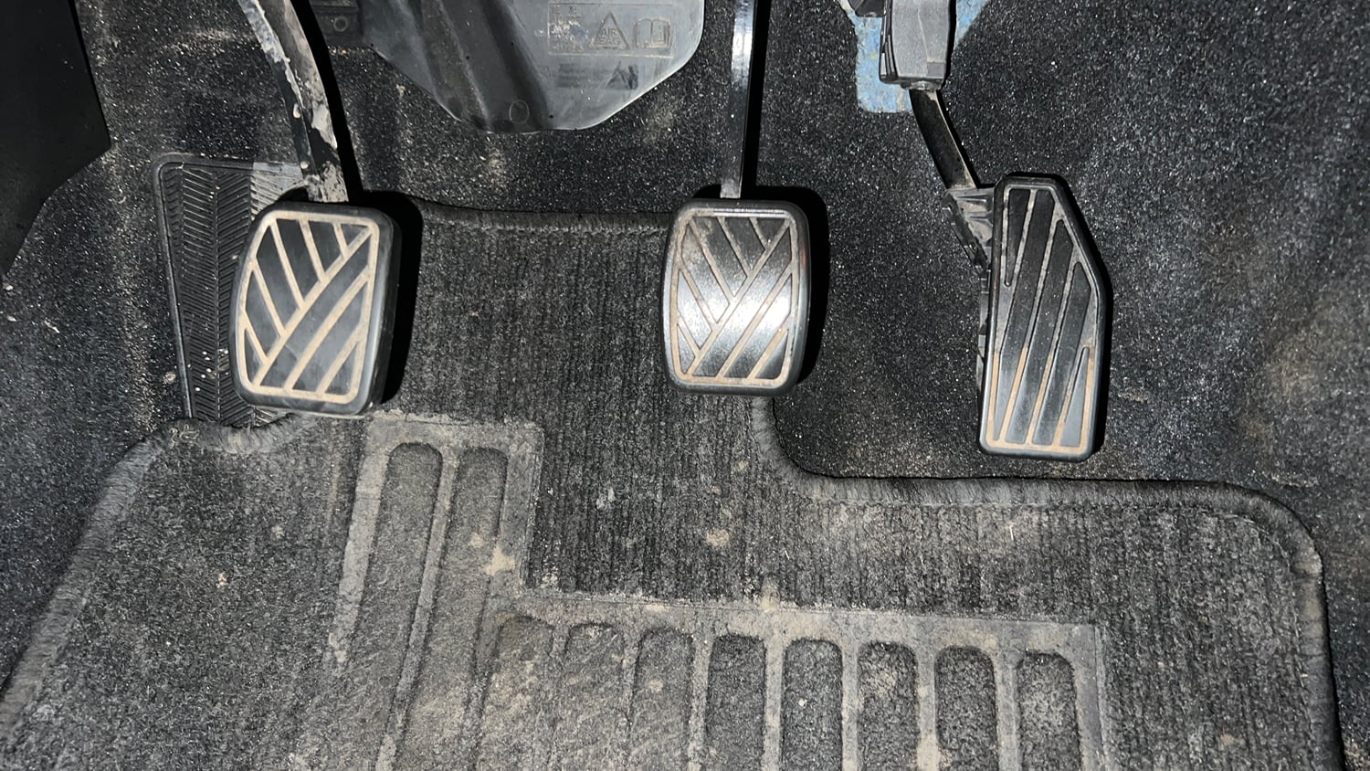 Used 2024 Maruti Suzuki Baleno Zeta MT Petrol Manual interior PEDALS VIEW