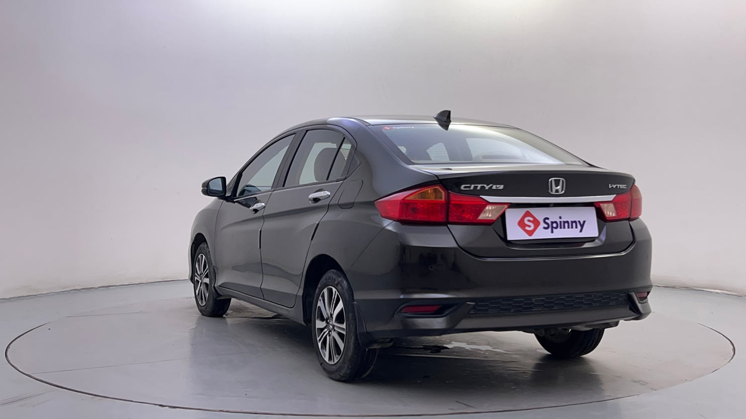 Used 2020 Honda City V Petrol Petrol Manual exterior LEFT REAR CORNER VIEW