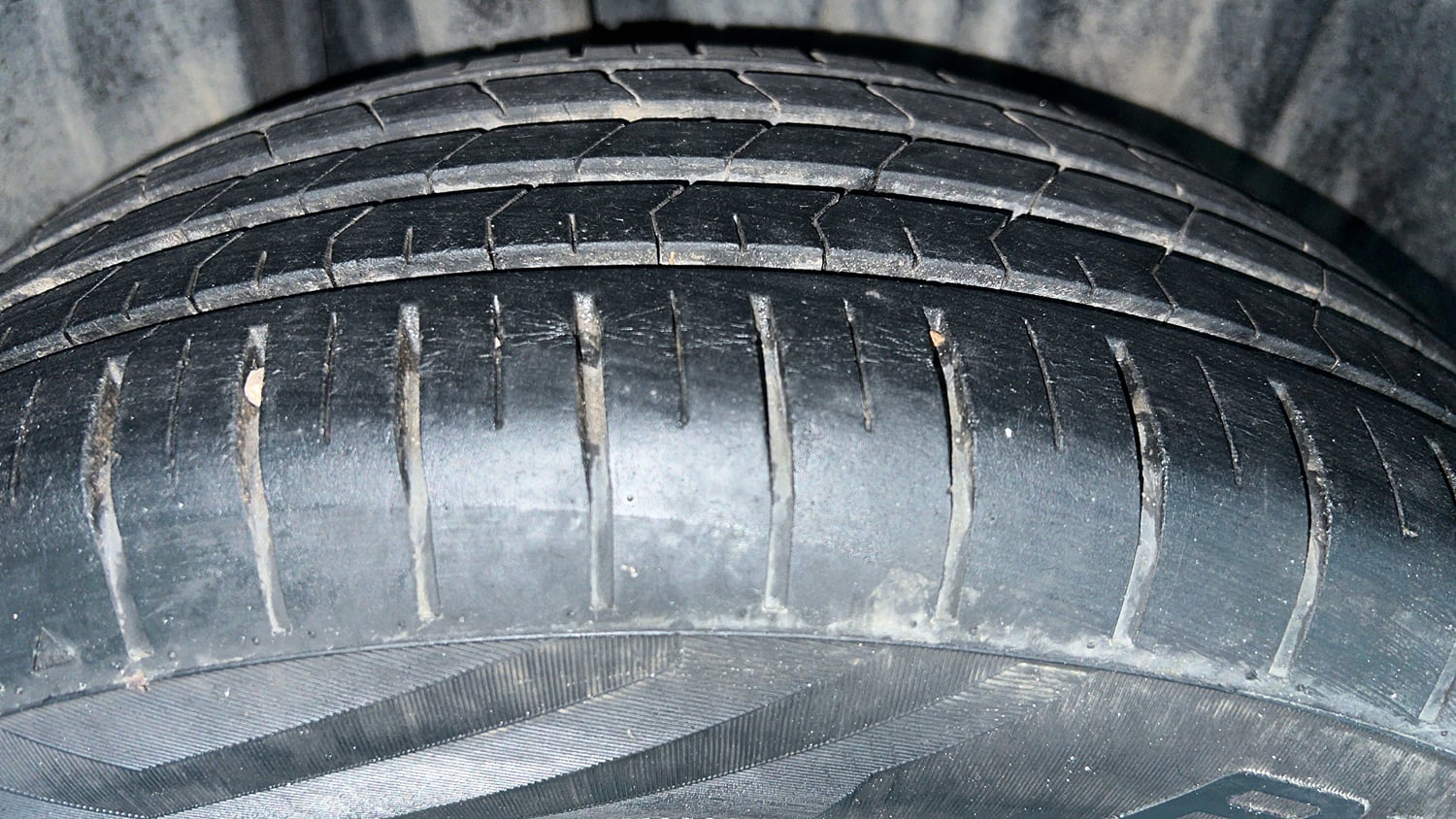 Used 2022 Maruti Suzuki Baleno Sigma MT Petrol Manual tyres RIGHT REAR TYRE TREAD VIEW