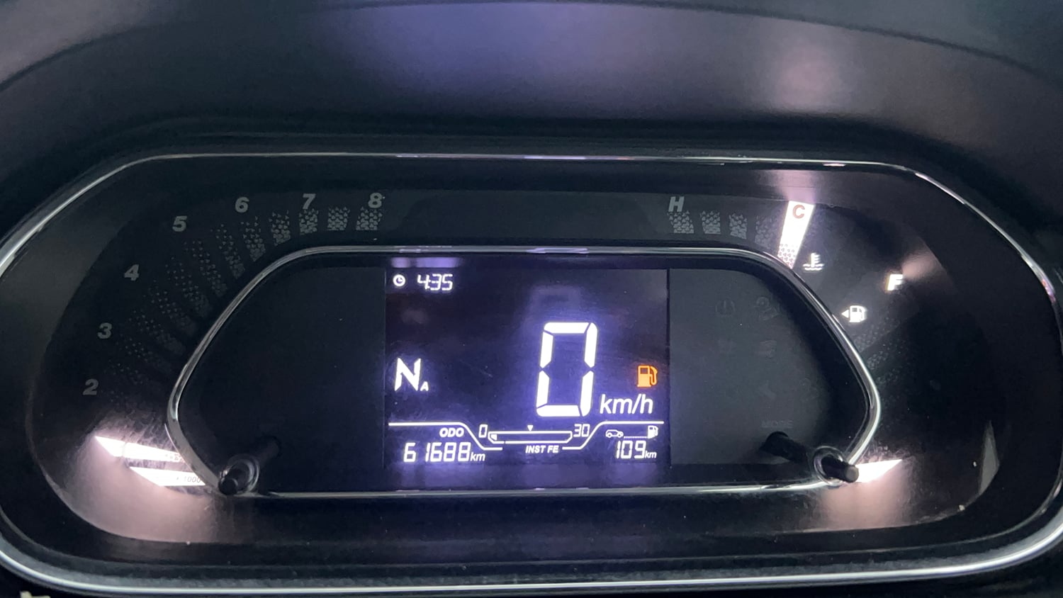 Used 2022 Tata Tiago XZA Plus Petrol Automatic interior CLUSTERMETER VIEW