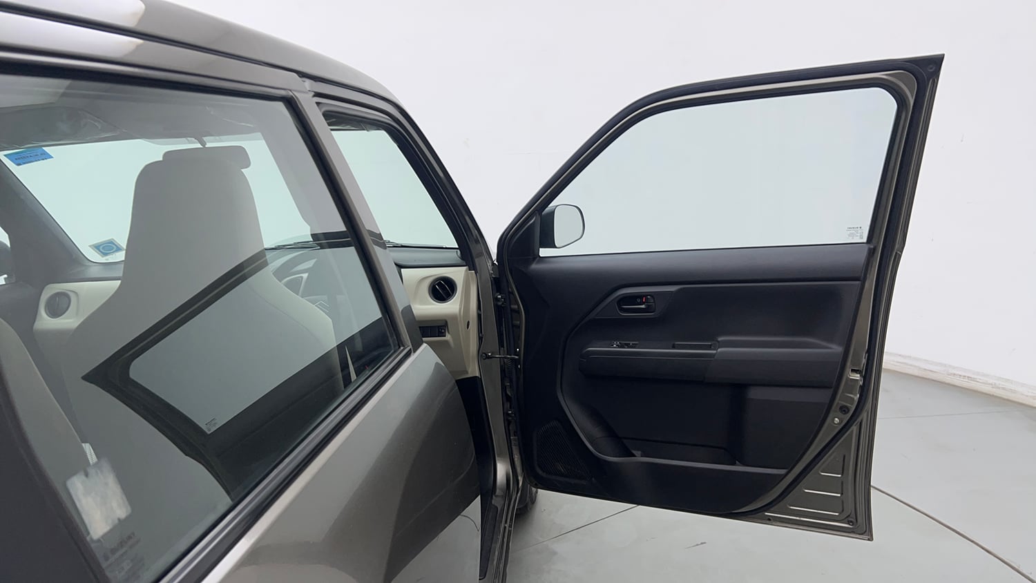 Used 2020 Maruti Suzuki Wagon R 1.0 LXi 1.0 Petrol Manual interior RIGHT FRONT DOOR OPEN VIEW