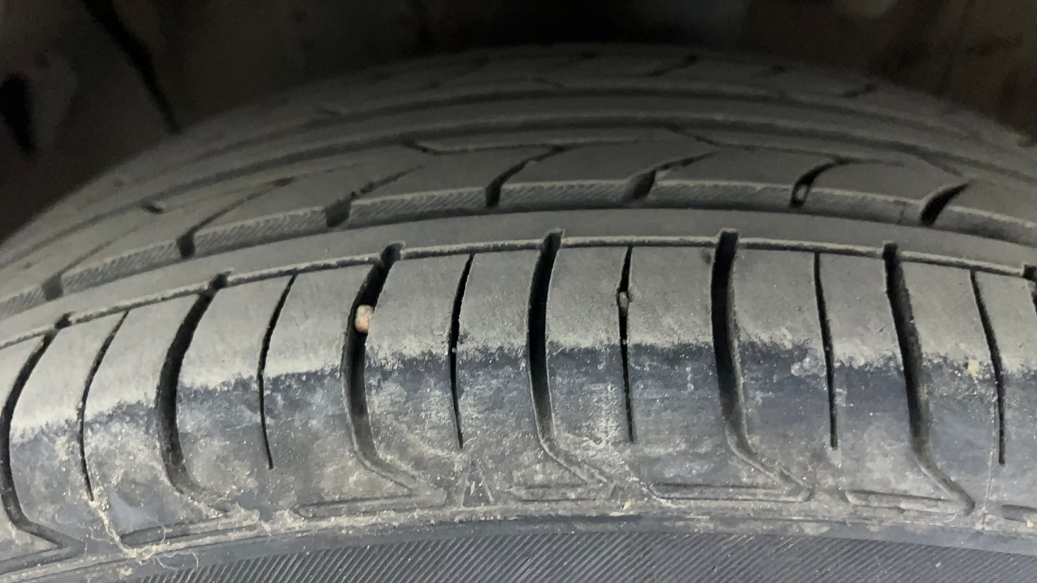 Used 2022 Hyundai Creta SX (O) 1.5 Petrol IVT Knight Petrol Automatic tyres LEFT FRONT TYRE TREAD VIEW