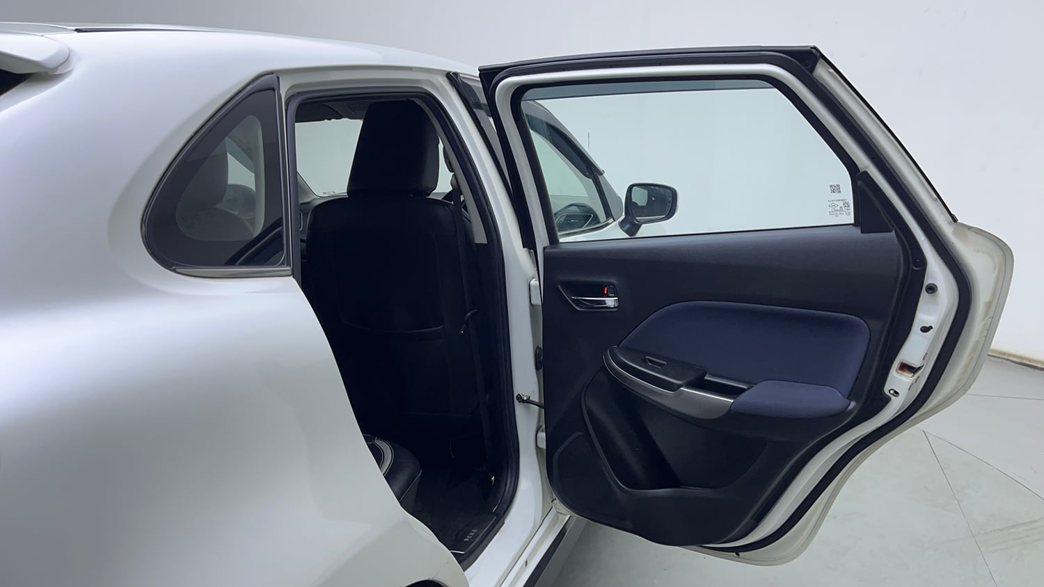 Used 2022 Maruti Suzuki Baleno Zeta Petrol Manual interior RIGHT REAR DOOR OPEN VIEW