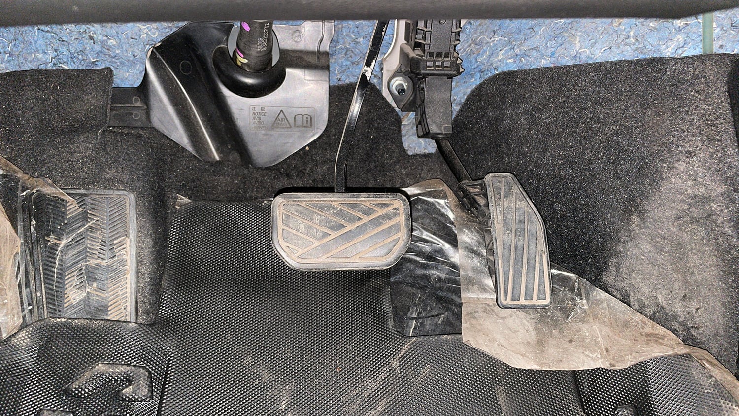 Used 2022 Maruti Suzuki Baleno Alpha AGS Petrol Automatic interior PEDALS VIEW