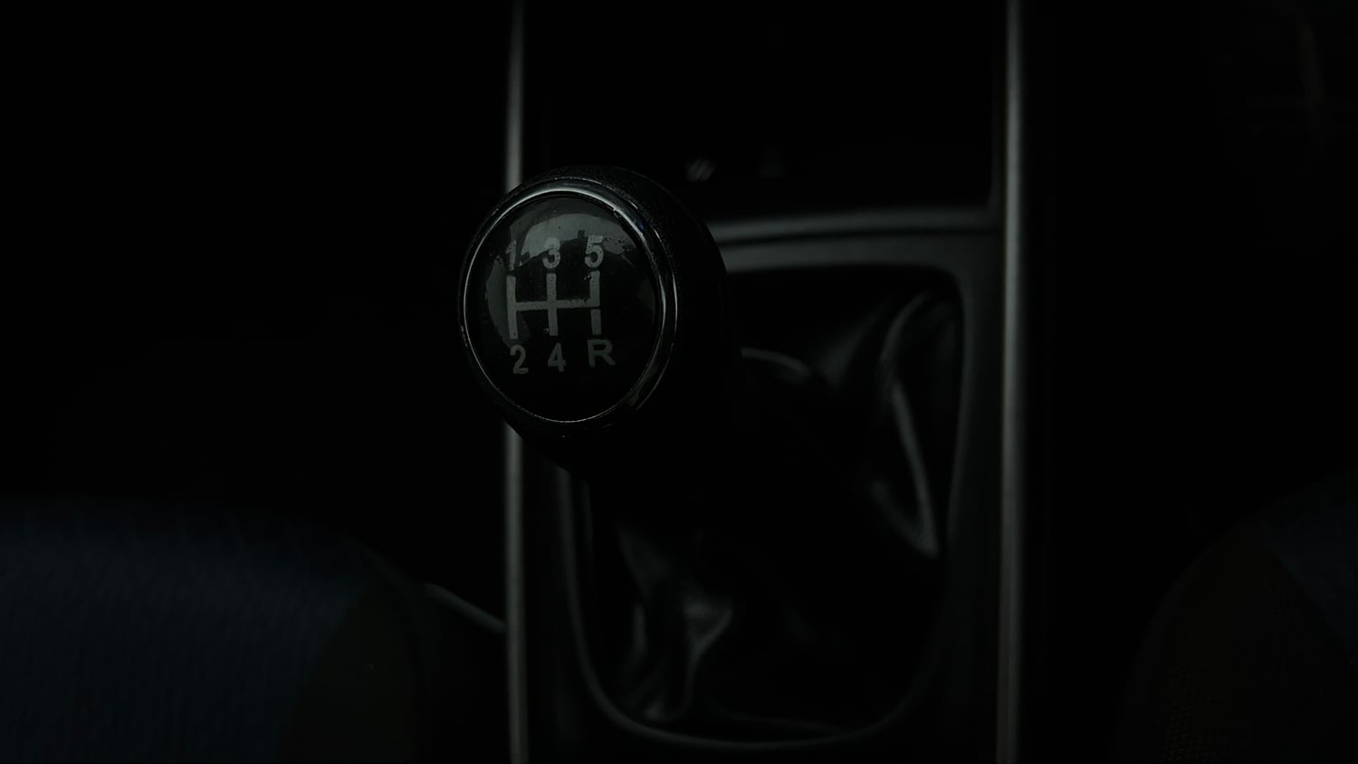 Used 2019 Maruti Suzuki Baleno Zeta Petrol Manual interior GEAR  KNOB VIEW