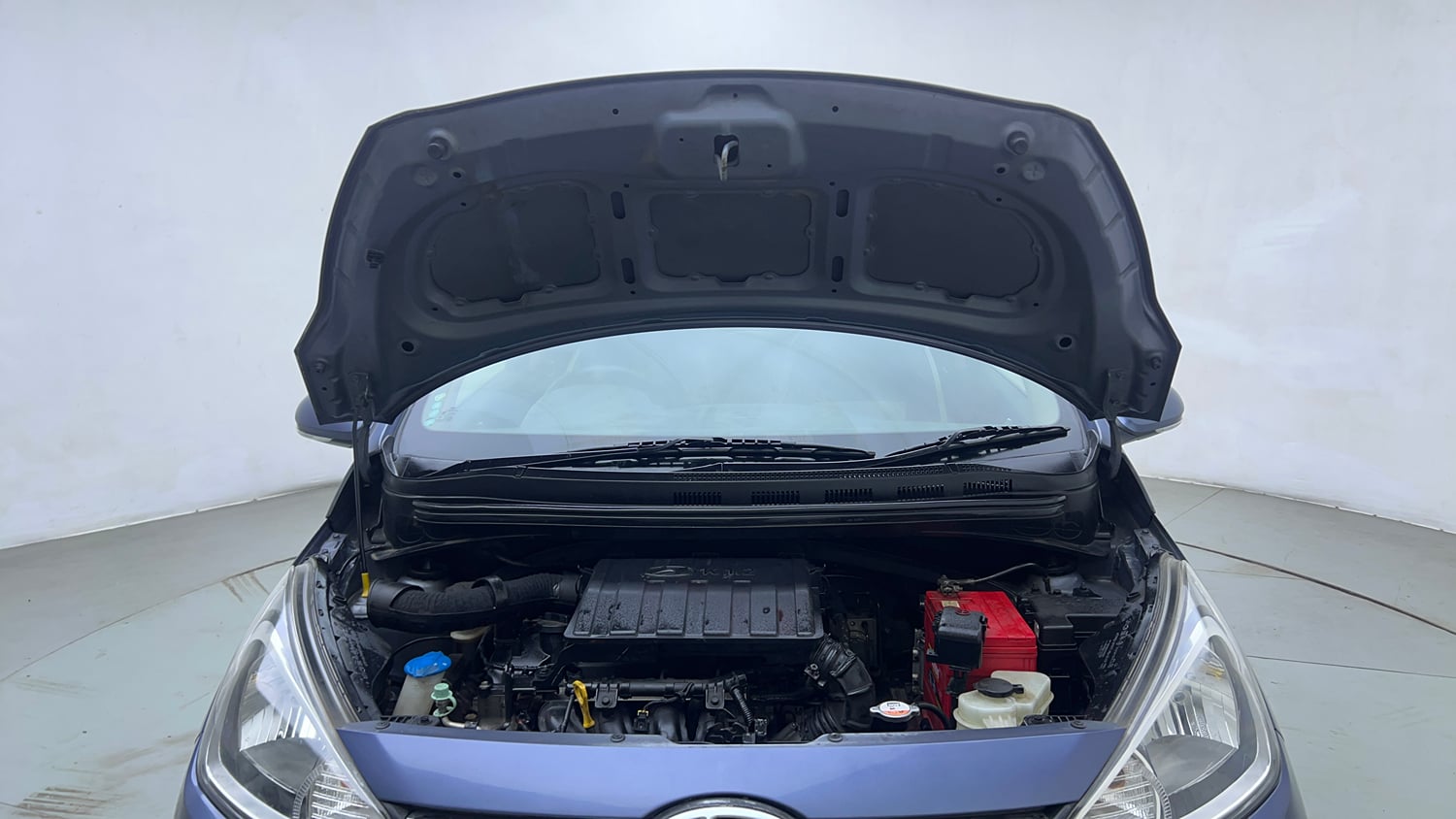 Used 2015 Hyundai Xcent SX 1.2 Petrol Manual engine ENGINE & BONNET OPEN FRONT VIEW