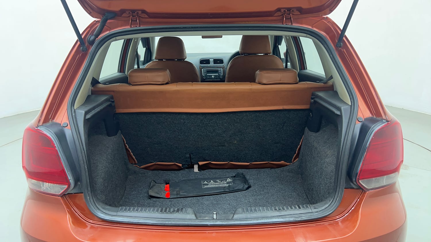 Used 2014 Volkswagen Polo Comfortline 1.2L (P) Petrol Manual interior DICKY INSIDE VIEW