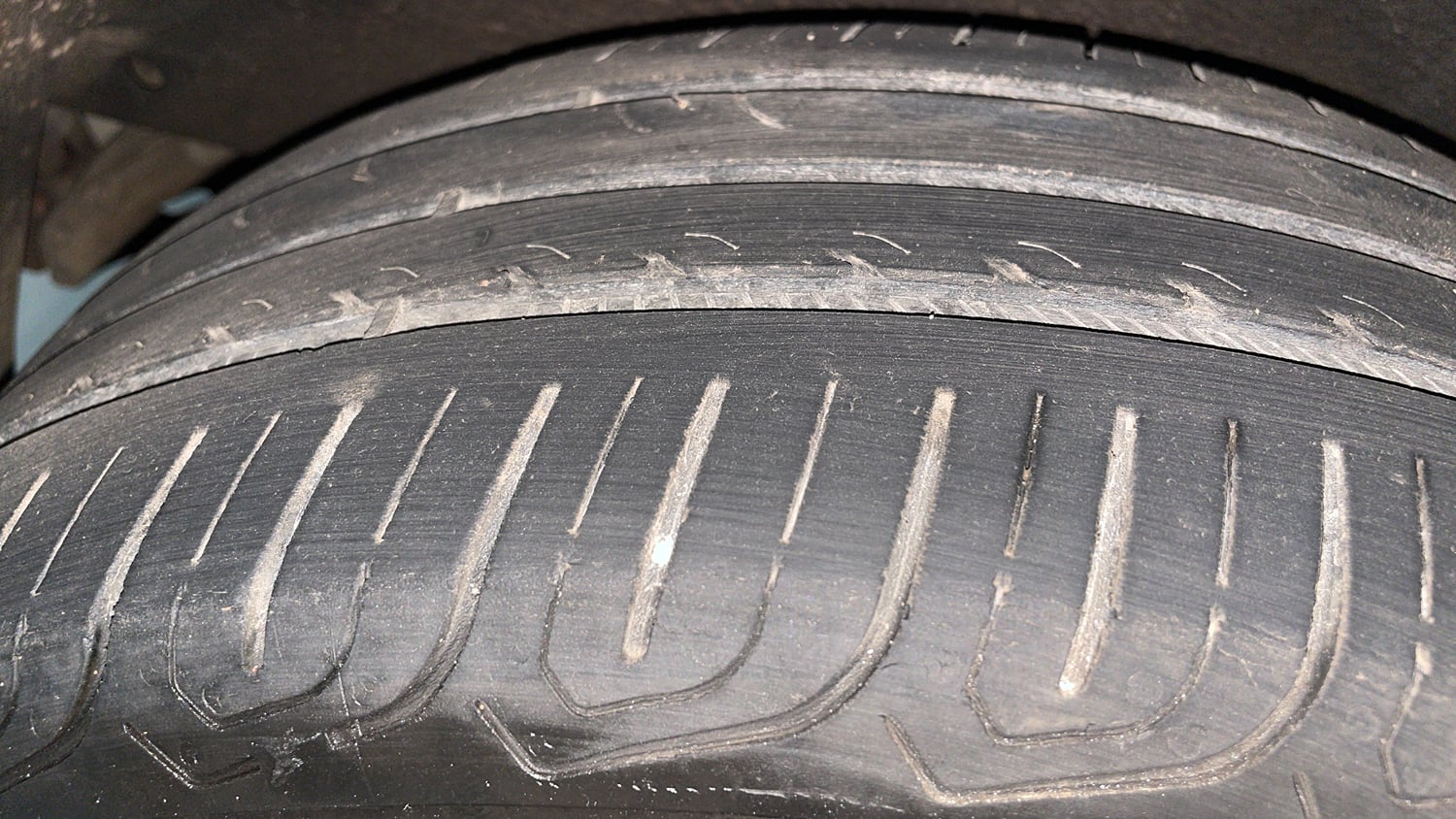 Used 2012 Hyundai i20 Asta 1.2 Petrol Manual tyres RIGHT REAR TYRE TREAD VIEW