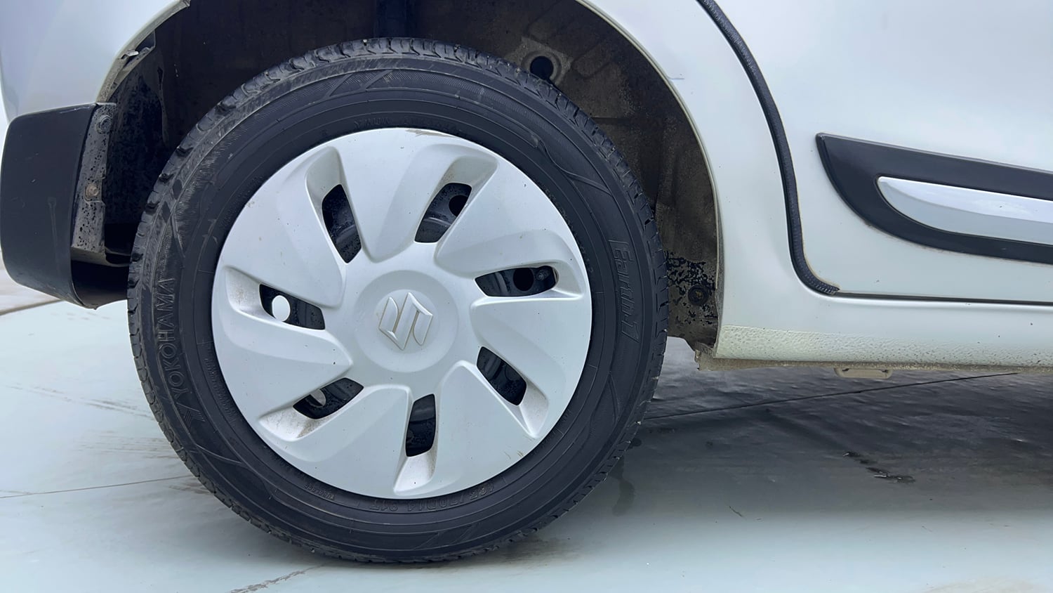 Used 2020 Maruti Suzuki Celerio VXi CNG Cng Manual tyres RIGHT REAR TYRE RIM VIEW